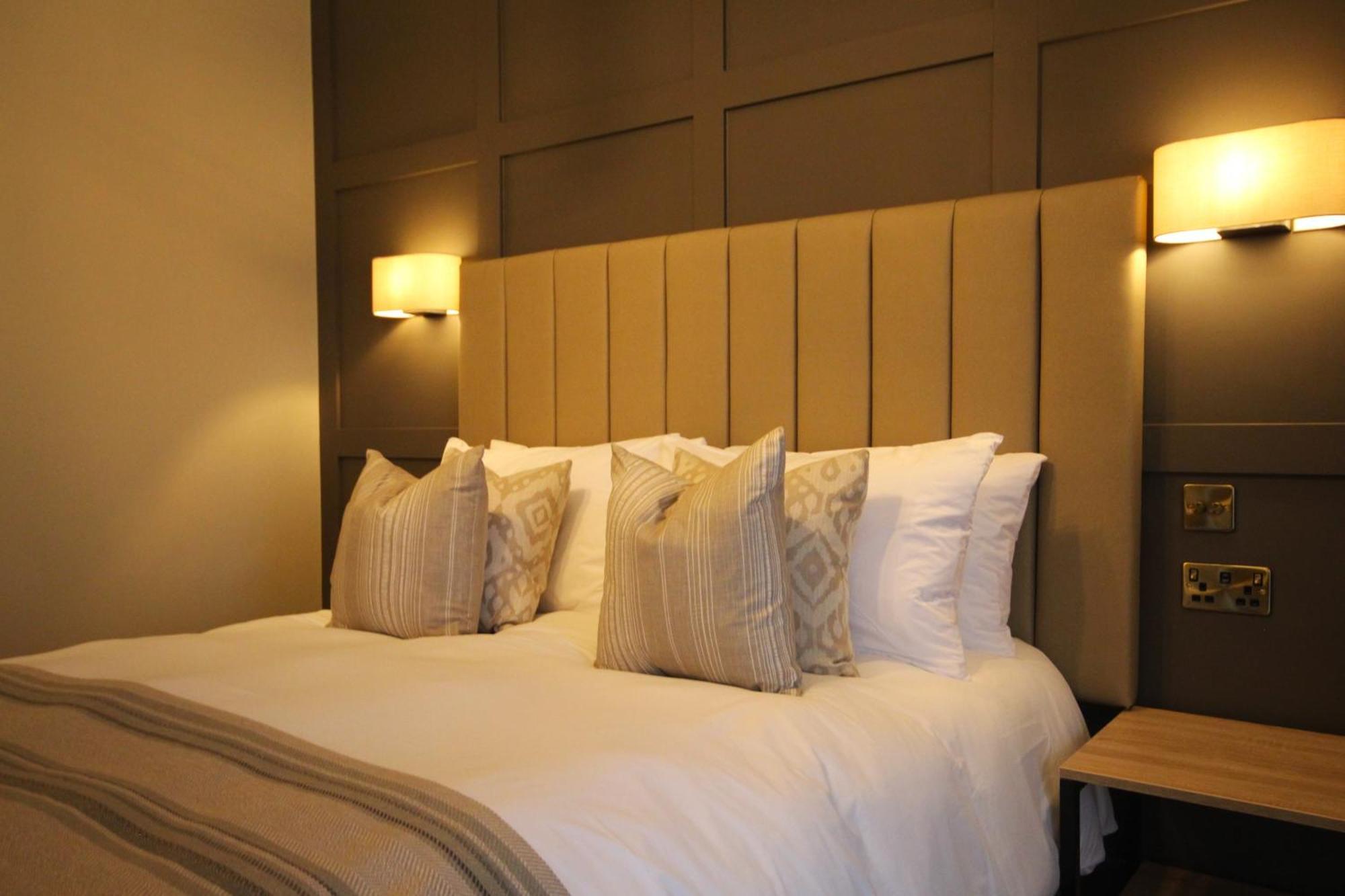 Coach & Horses Dersingham Hotel Eksteriør billede