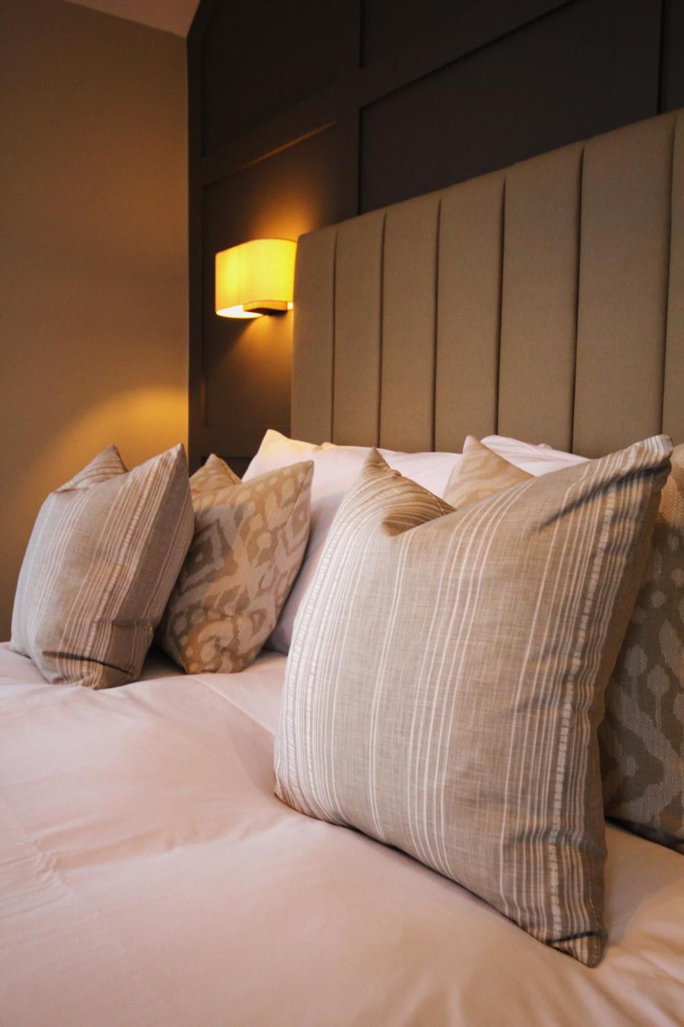 Coach & Horses Dersingham Hotel Eksteriør billede