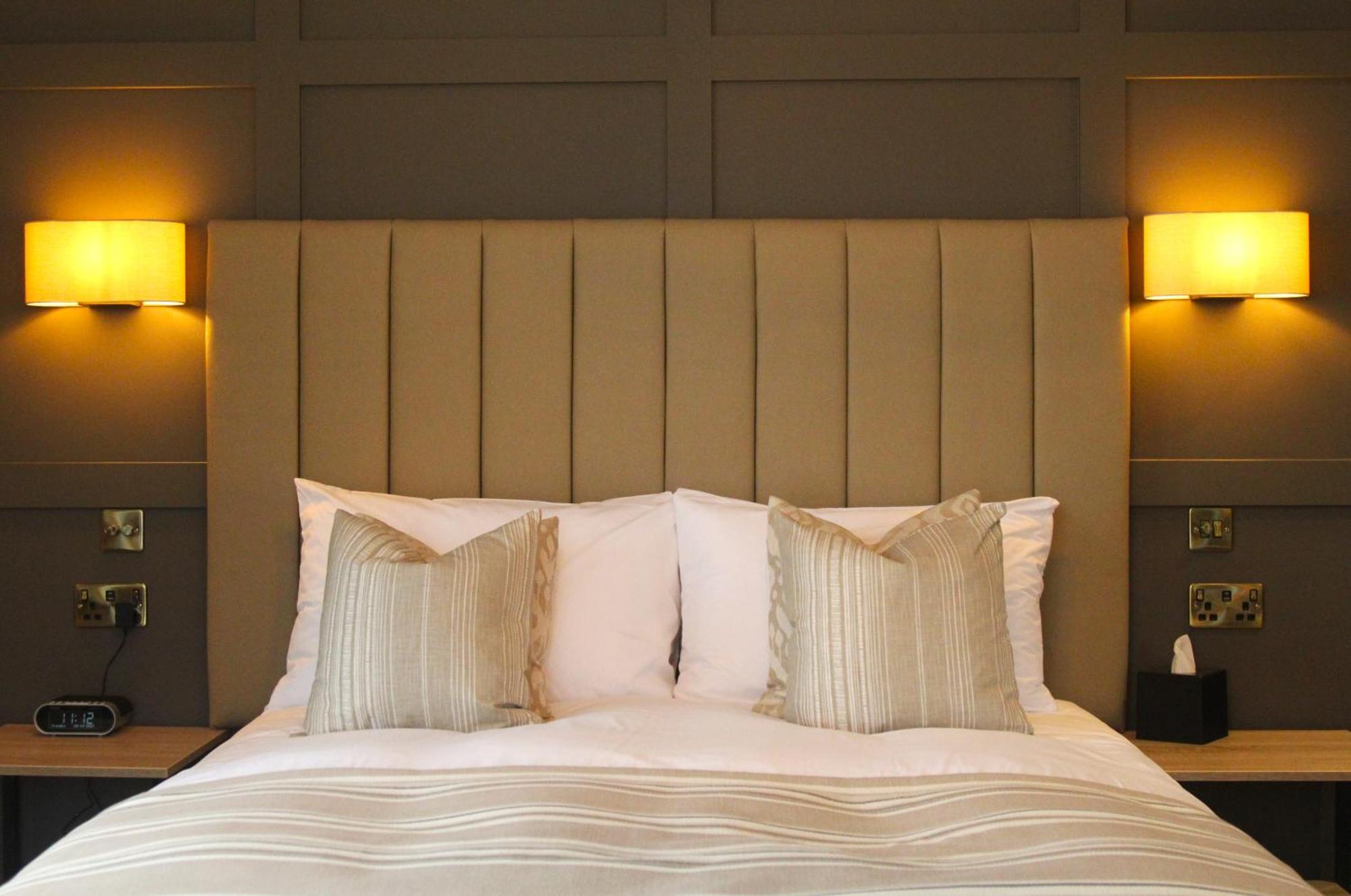 Coach & Horses Dersingham Hotel Eksteriør billede